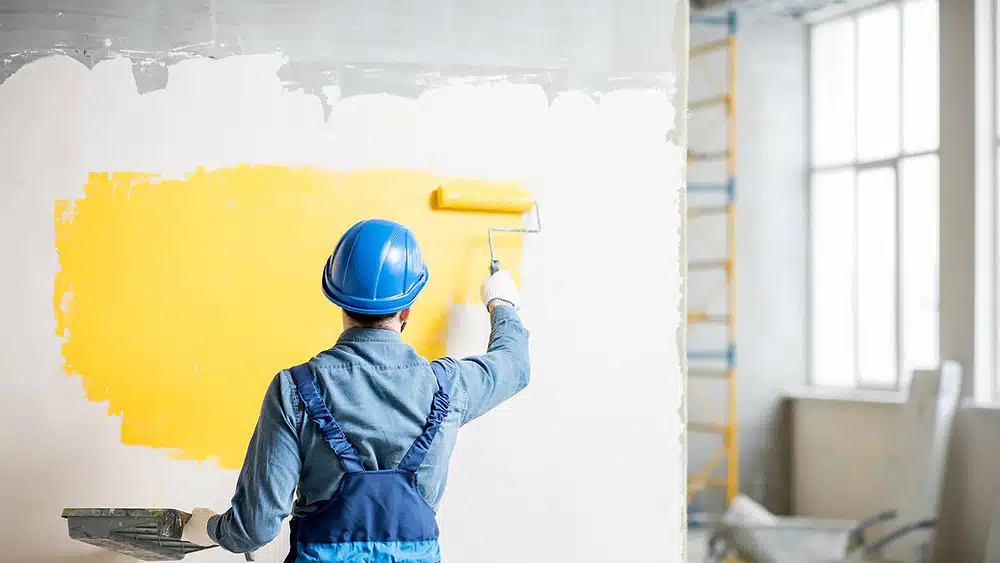 Comment bien nettoyer un mur avant de le peindre les astuces pour un lessivage réussi
