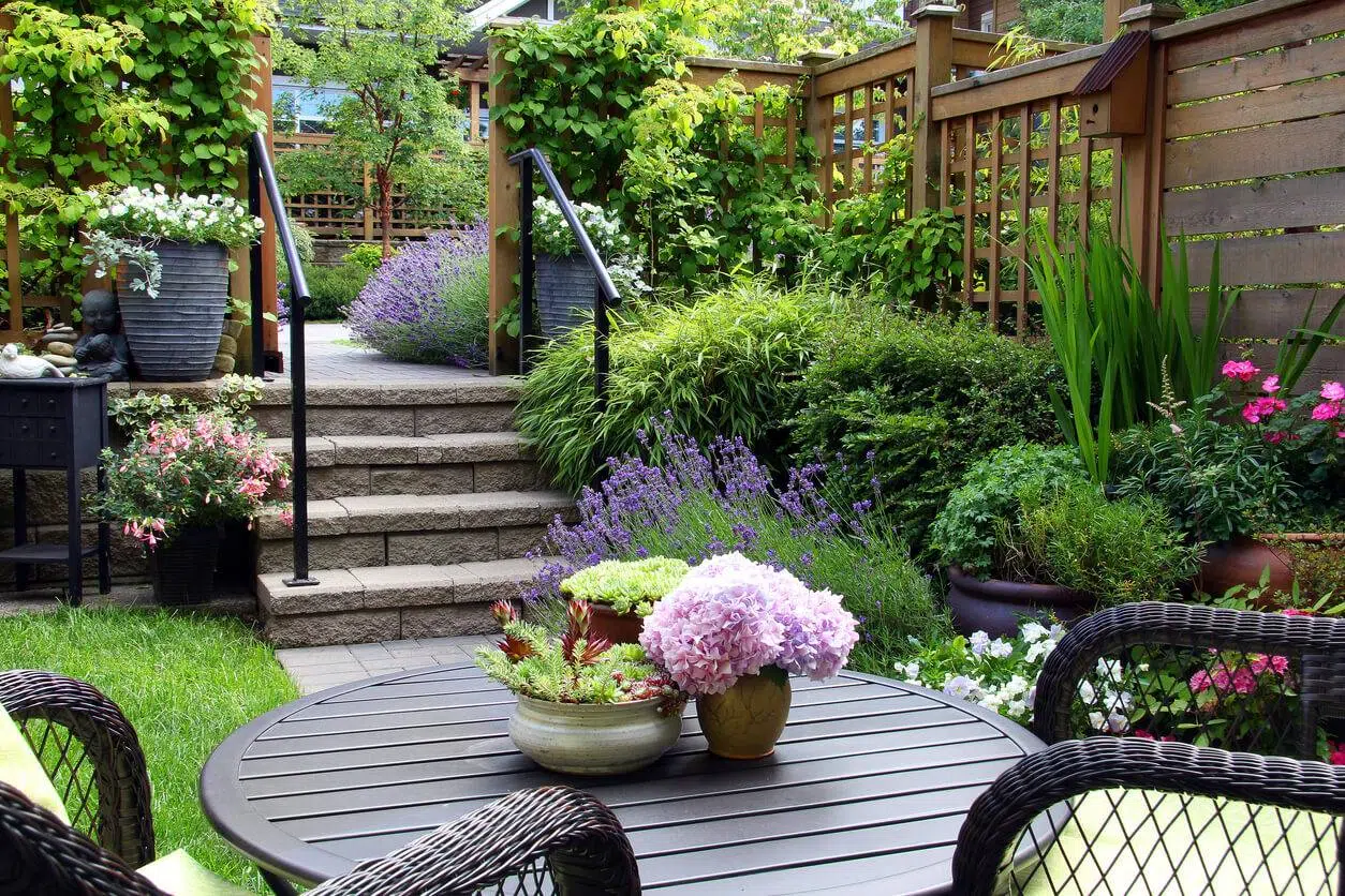 garden staging